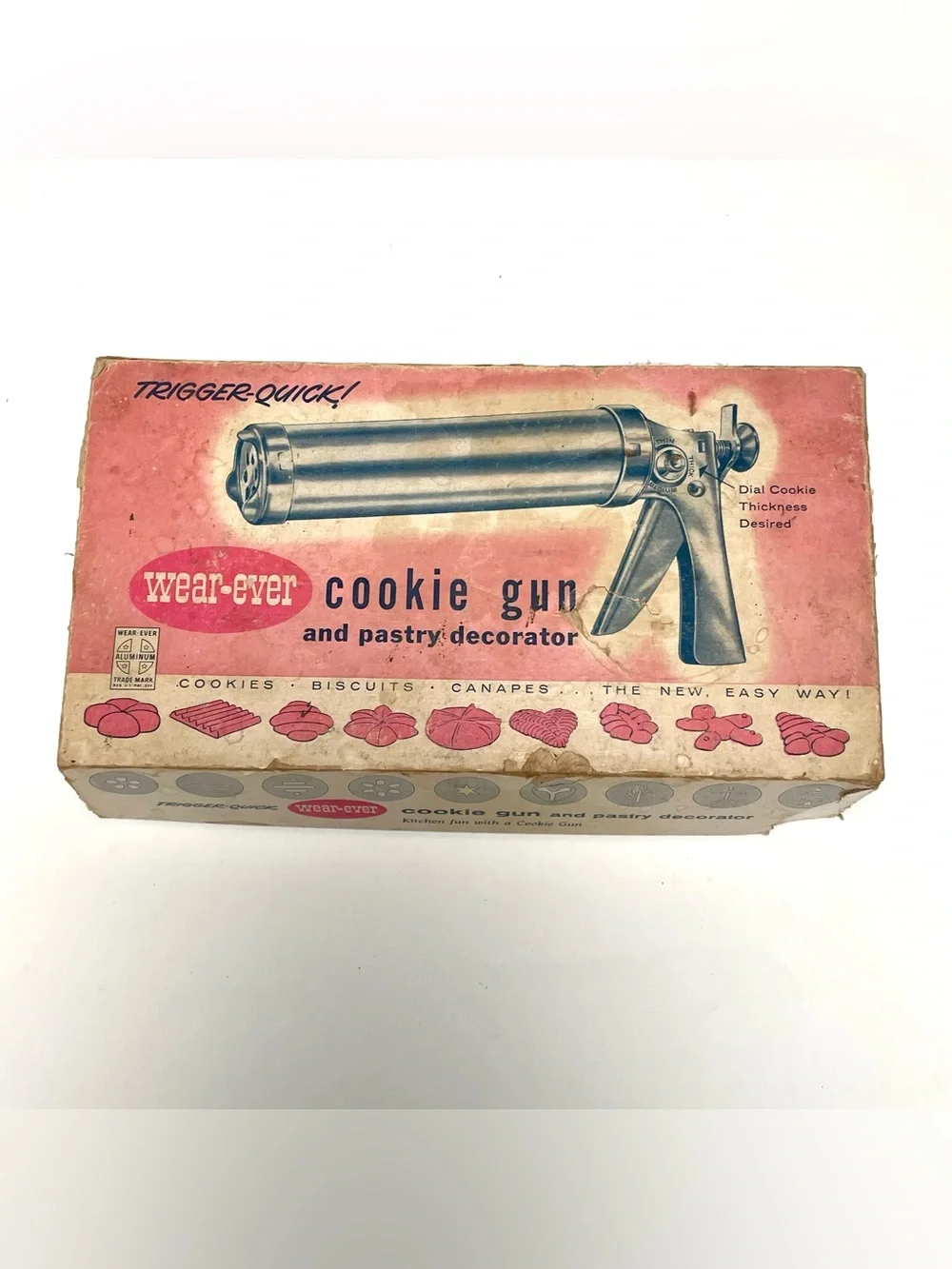 Vintage Wear Ever Cookie Gun and Pastry Decorator Trigger Quick No 3365 in box